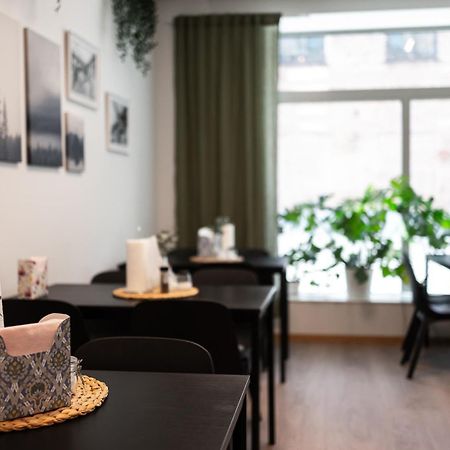 Ahlgrens Hotell Bed & Breakfast Евле Экстерьер фото